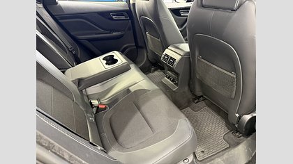 F-Pace 4