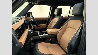 Defender 110 3
