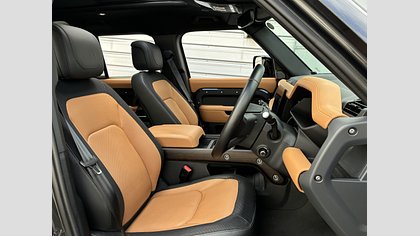 Defender 110 2