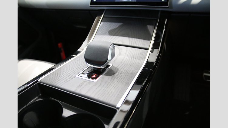 2024 認定中古車 Land Rover Range Rover Evoque アイガーグレイ プラグインハイブリッド（ガソリン） AUTOBIOGRAPHY