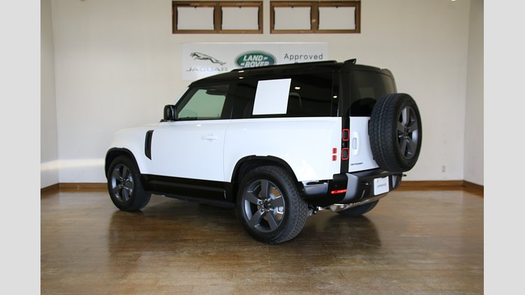 2025 認定中古車 Land Rover Defender 90 フジホワイト D350 ディーゼルマイルドハイブリッド X-Dynamic HSE