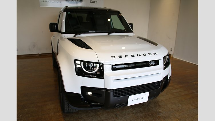 2025 認定中古車 Land Rover Defender 90 フジホワイト D350 ディーゼルマイルドハイブリッド X-Dynamic HSE