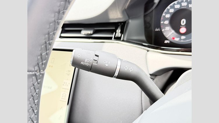 2023 認定中古車 Land Rover Range Rover Evoque カルパチアングレイ D200マイルドハイブリッド（ディーゼル） スタンダードホイールベース S