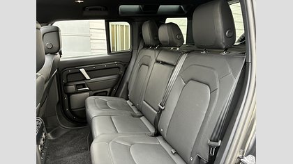 Defender 110 5