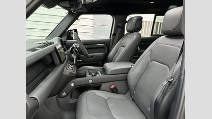 Defender 110 4