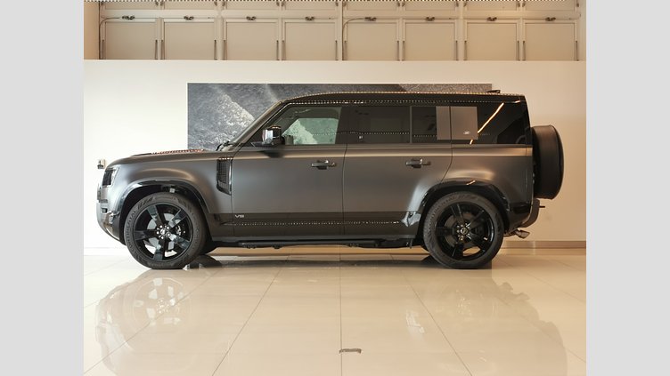2024 認定中古車 Land Rover Defender 110 カルパチアングレイ P525 AWD (AT) V8 CARPATHIAN EDITION