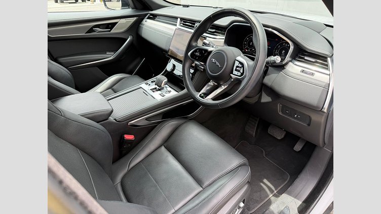 2021 認定中古車 Jaguar F-Pace ユーロンホワイト P250 AWD（オートマチック） R-DYNAMIC SE