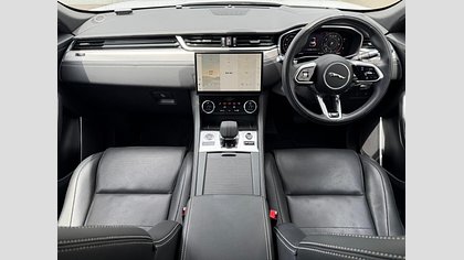 F-Pace 16