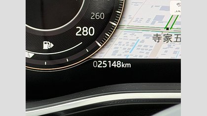 F-Pace 10