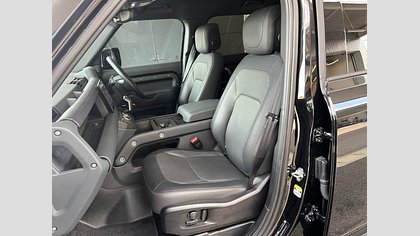 Defender 110 4