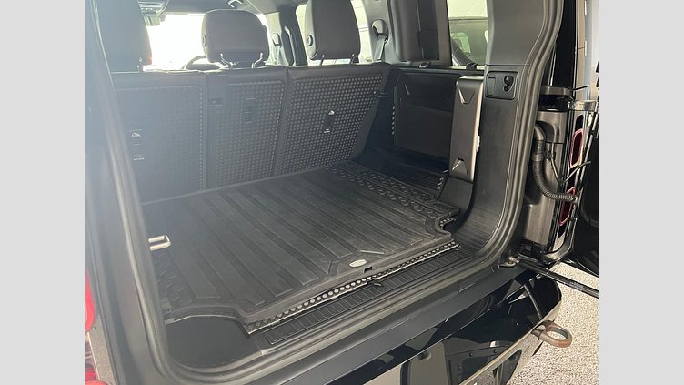 2023 認定中古車 Land Rover Defender 110 サントリーニブラック D300 AWD（AT） X-DYNAMIC HSE