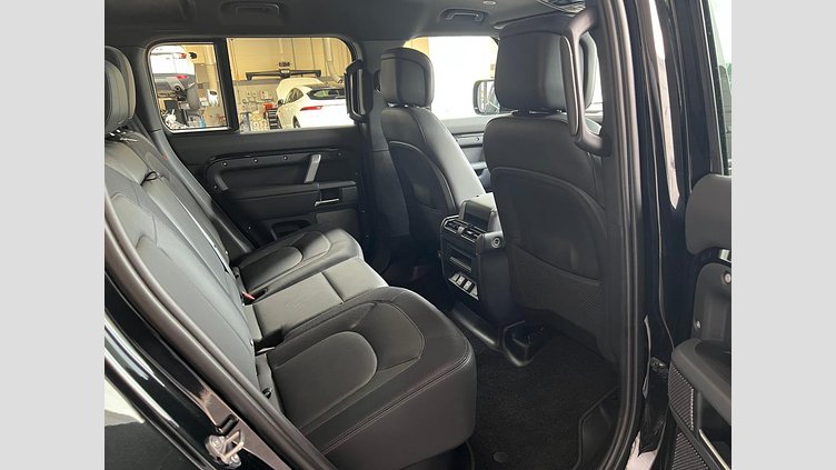 2023 認定中古車 Land Rover Defender 110 サントリーニブラック D300 AWD（AT） X-DYNAMIC HSE