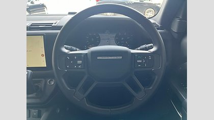 Defender 110 44