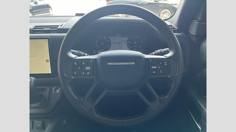 2023 認定中古車 Land Rover Defender 110 サントリーニブラック D300 AWD（AT） X-DYNAMIC HSE