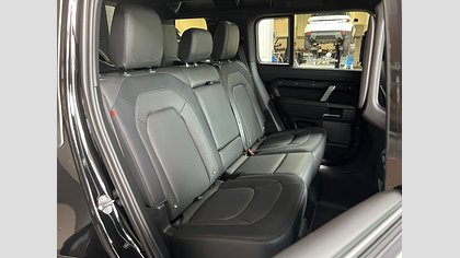 Defender 110 59