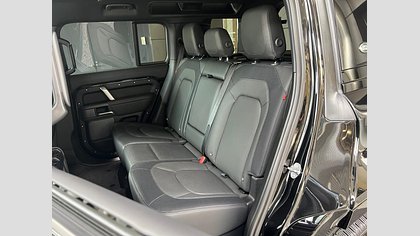 Defender 110 53