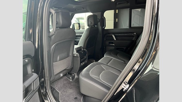 2023 認定中古車 Land Rover Defender 110 サントリーニブラック D300 AWD（AT） X-DYNAMIC HSE