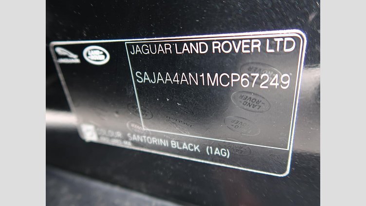 2021 認定中古車 Jaguar XE サントリーニブラック D200 AWD（オートマチック）MHEV 4 door Saloon R-DYNAMIC S