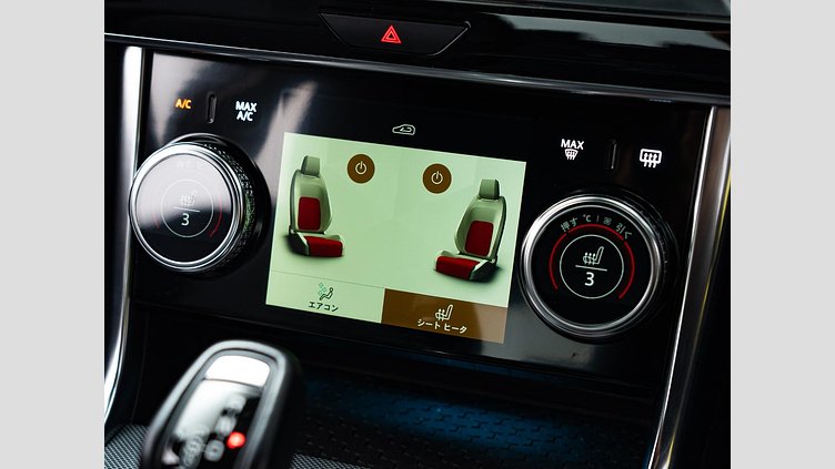 2021 認定中古車 Jaguar XE サントリーニブラック D200 AWD（オートマチック）MHEV 4 door Saloon R-DYNAMIC S