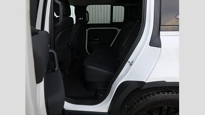 Defender 110 3