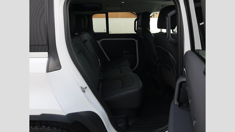 2022 認定中古車 Land Rover Defender 110 フジホワイト D300 AWD（AT） S