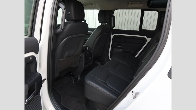 2022 認定中古車 Land Rover Defender 110 フジホワイト D300 AWD（AT） S