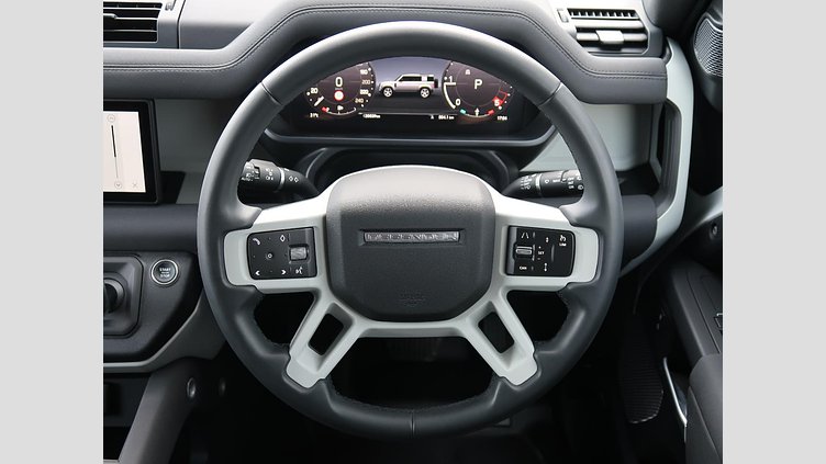 2022 認定中古車 Land Rover Defender 110 フジホワイト D300 AWD（AT） S
