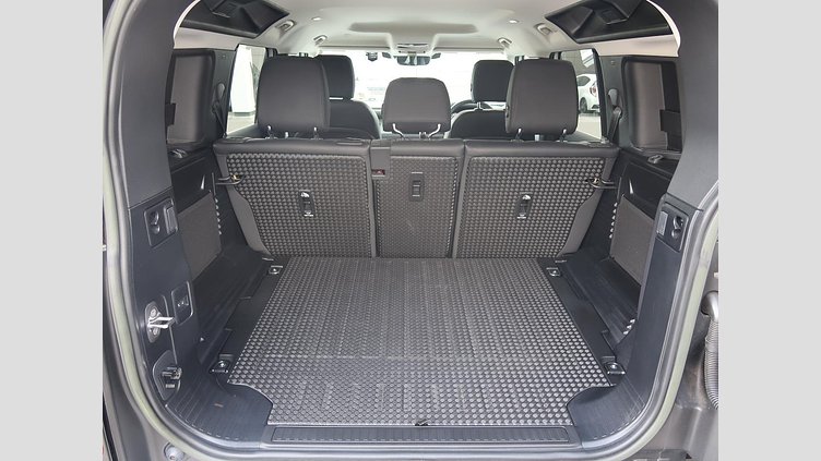 2022 認定中古車 Land Rover Defender 110 フジホワイト D300 AWD（AT） S
