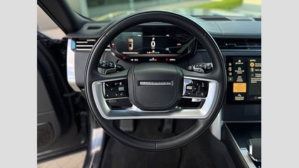 Range Rover 11
