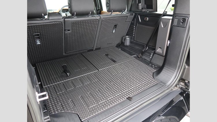 2023 認定中古車 Land Rover Defender 110 カルパチアングレイ D300 AWD（AT） X-DYNAMIC HSE
