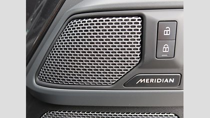 Defender 110 76