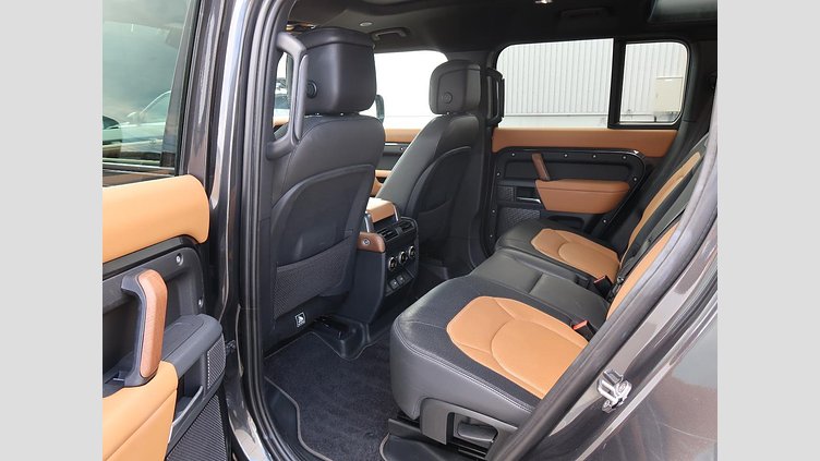 2023 認定中古車 Land Rover Defender 110 カルパチアングレイ D300 AWD（AT） X-DYNAMIC HSE