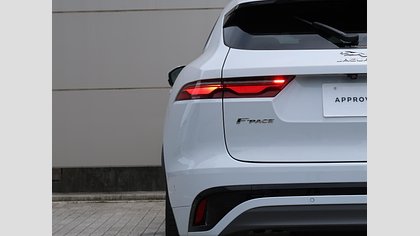 F-Pace 72