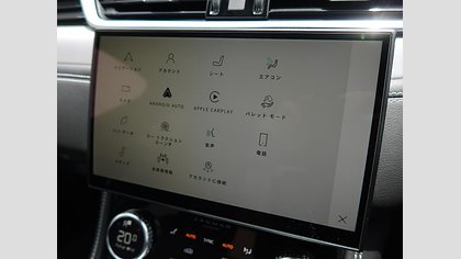 F-Pace 21