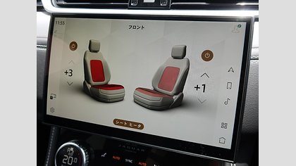 F-Pace 19