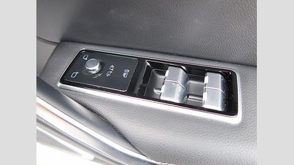 F-Pace 5