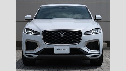 F-Pace 31