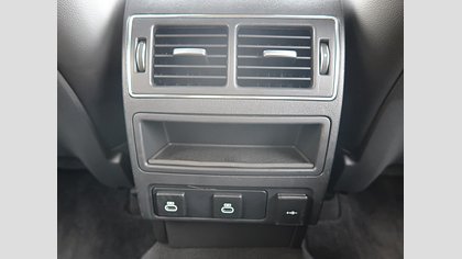 F-Pace 30