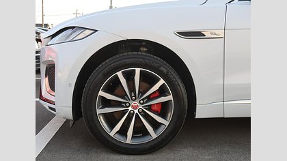 F-Pace 35