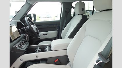 Defender 110 2