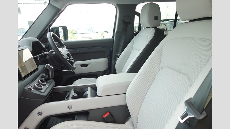 2025 認定中古車 Land Rover Defender 110 タスマンブルー P300 ガソリン X-Dynamic SE