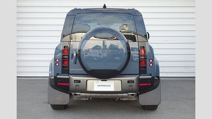 Defender 110 6
