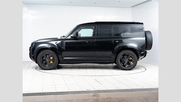 2022 認定中古車 Land Rover Defender 110 サントリーニブラック D300 AWD（AT） X-DYNAMIC HSE　D300　エアサスペンション