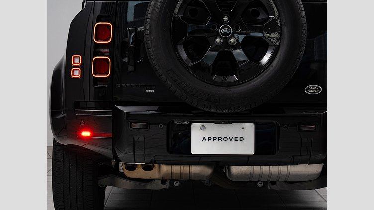 2022 認定中古車 Land Rover Defender 110 サントリーニブラック D300 AWD（AT） X-DYNAMIC HSE　D300　エアサスペンション