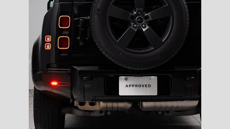 2023 認定中古車 Land Rover Defender 110 サントリーニブラック D300 AWD（AT） X-DYNAMIC HSE D300 エアサスペンション