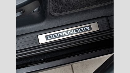 Defender 110 26
