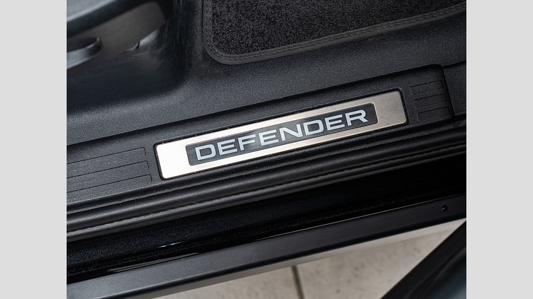 2023 認定中古車 Land Rover Defender 110 サントリーニブラック D300 AWD（AT） X-DYNAMIC HSE D300 エアサスペンション