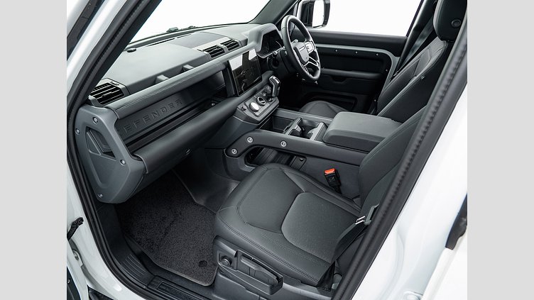 2024 認定中古車 Land Rover Defender 110 フジホワイト D350 ディーゼルマイルドハイブリッド S 　D350　エアサスペンション　