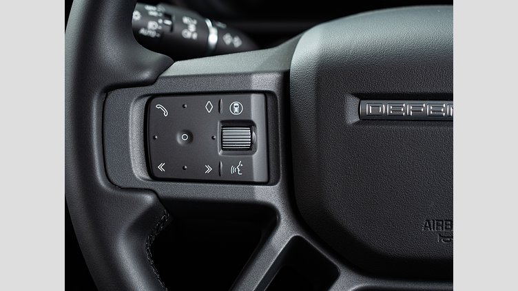 2024 認定中古車 Land Rover Defender 110 フジホワイト D350 ディーゼルマイルドハイブリッド S 　D350　エアサスペンション　