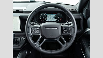 Defender 110 26